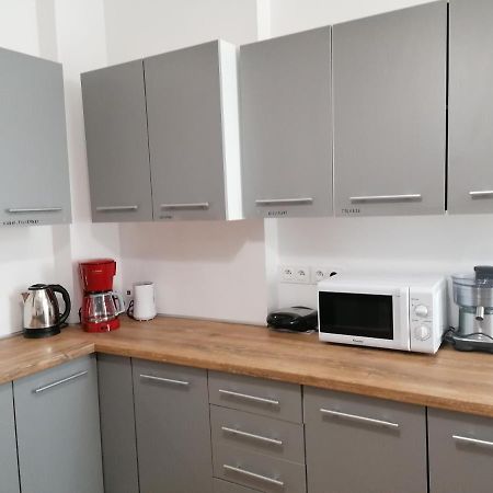 Hostel Tulip - Pokoj 7 Ze Wspolna Lazienka I Kuchnia Szczecin Kültér fotó