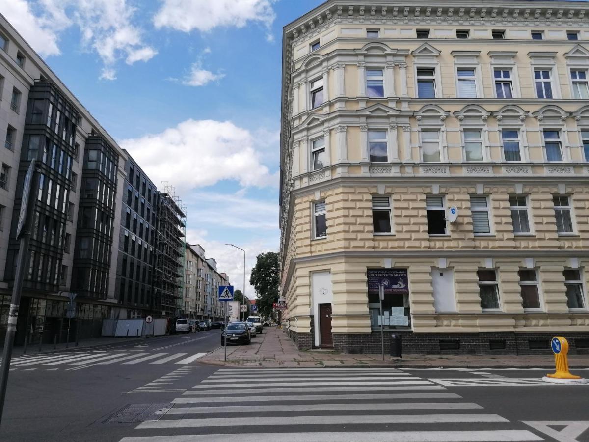Hostel Tulip - Pokoj 7 Ze Wspolna Lazienka I Kuchnia Szczecin Kültér fotó