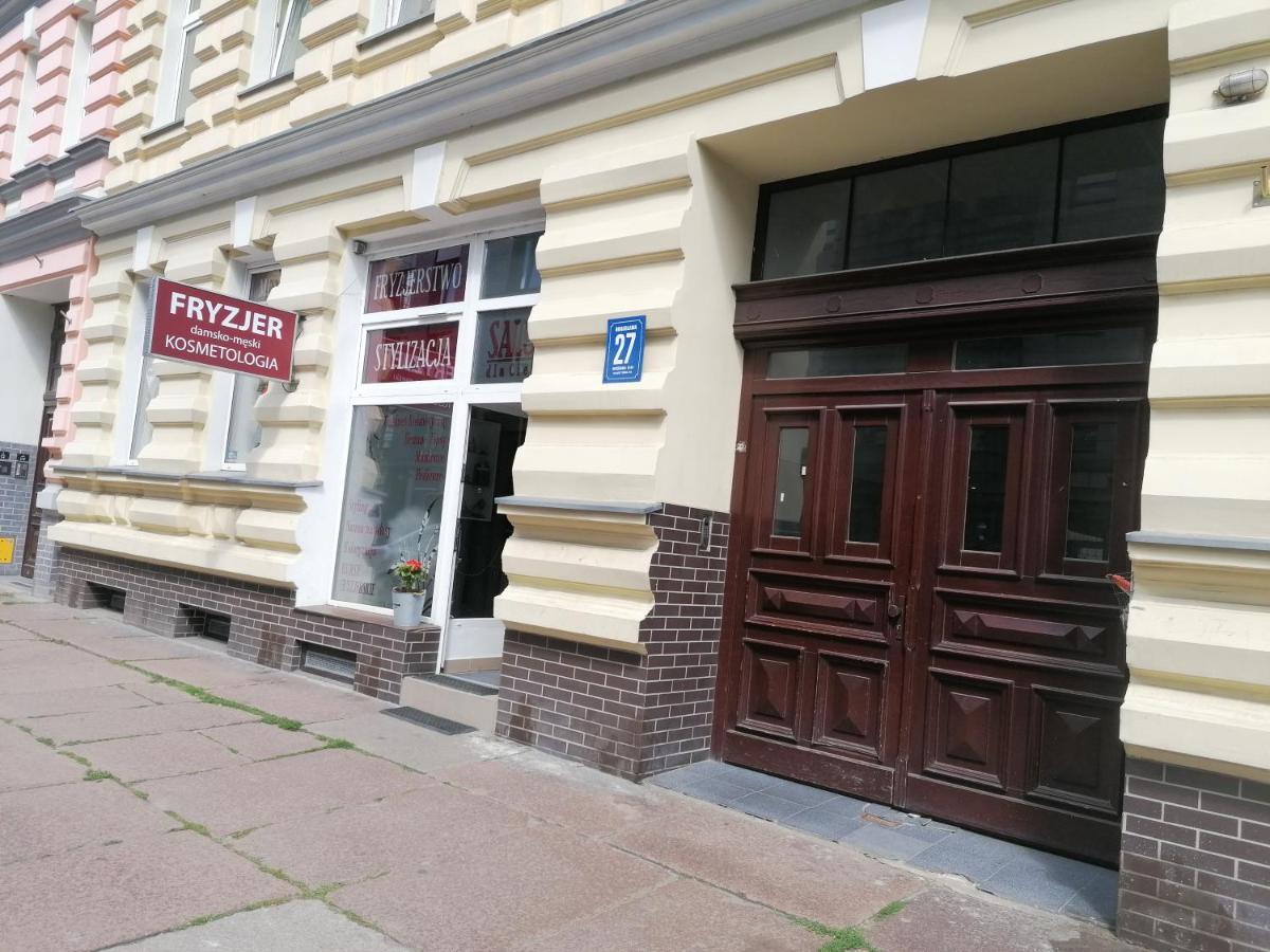Hostel Tulip - Pokoj 7 Ze Wspolna Lazienka I Kuchnia Szczecin Kültér fotó