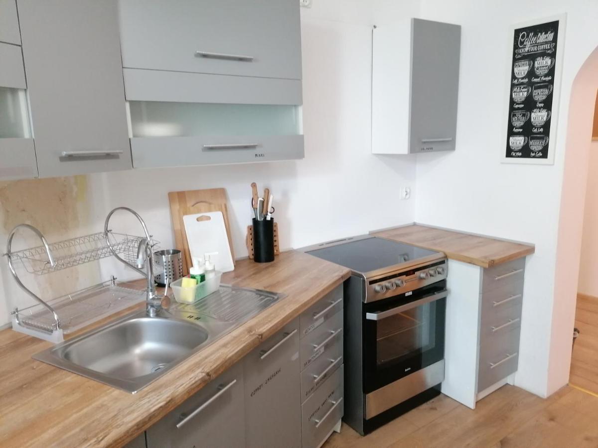 Hostel Tulip - Pokoj 7 Ze Wspolna Lazienka I Kuchnia Szczecin Kültér fotó