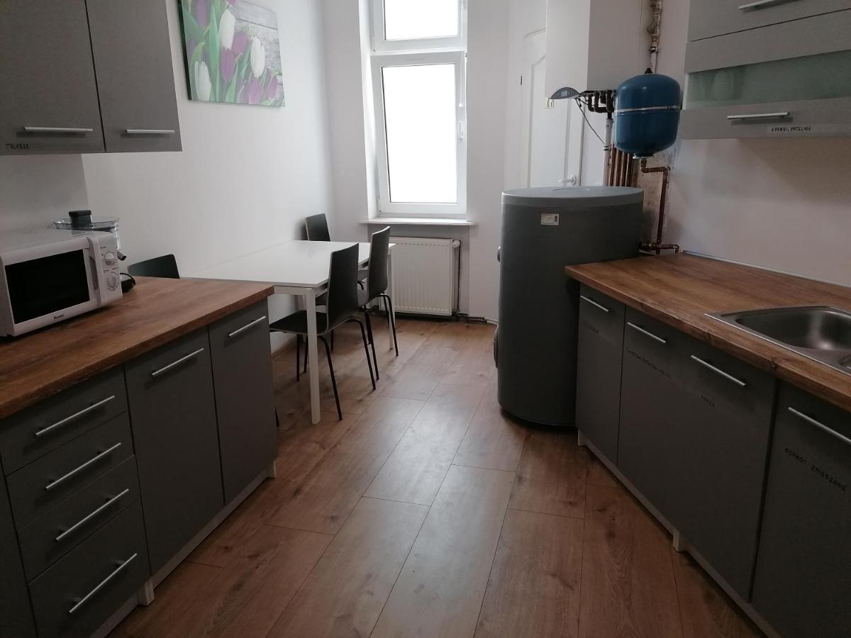 Hostel Tulip - Pokoj 7 Ze Wspolna Lazienka I Kuchnia Szczecin Kültér fotó