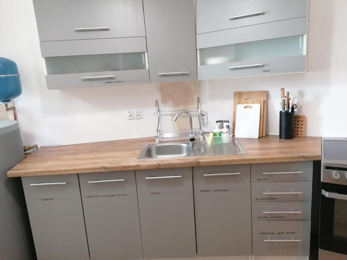 Hostel Tulip - Pokoj 7 Ze Wspolna Lazienka I Kuchnia Szczecin Kültér fotó