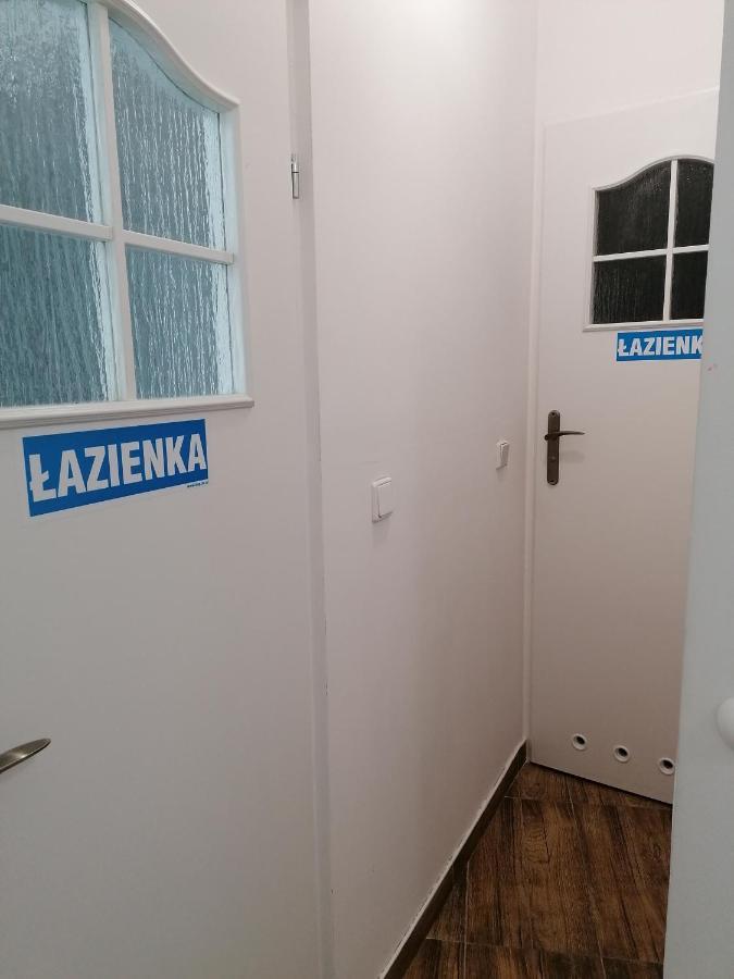 Hostel Tulip - Pokoj 7 Ze Wspolna Lazienka I Kuchnia Szczecin Kültér fotó