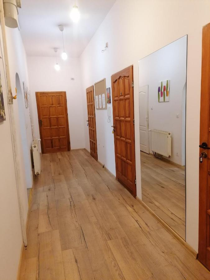 Hostel Tulip - Pokoj 7 Ze Wspolna Lazienka I Kuchnia Szczecin Kültér fotó